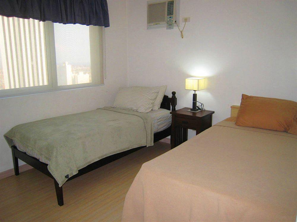 South Of Market Private Residences Taguig Buitenkant foto